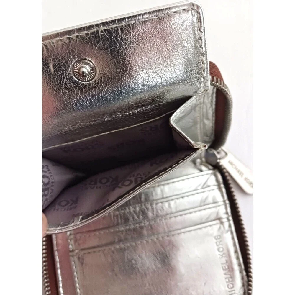 Michael Kors Brown Pebbled Leather 4X5 Zip Around Wallet Silver Leather Lining